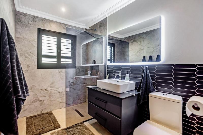 To Let 4 Bedroom Property for Rent in Northshore Western Cape